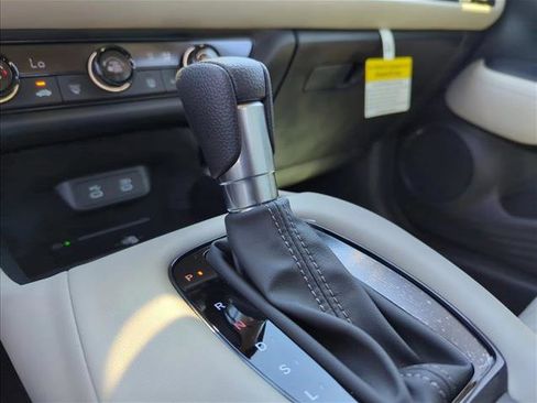 New 2027 Honda HR-V LX image 19