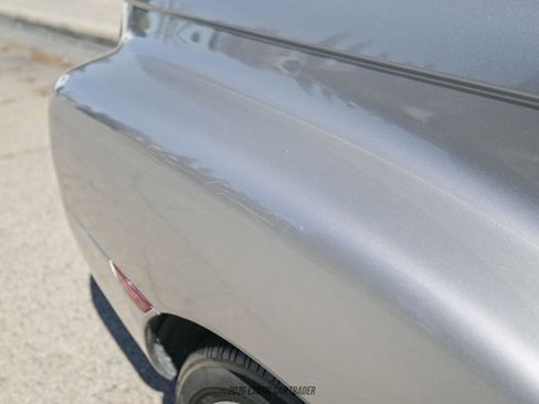 Used 2005 Chevrolet SSR image 82