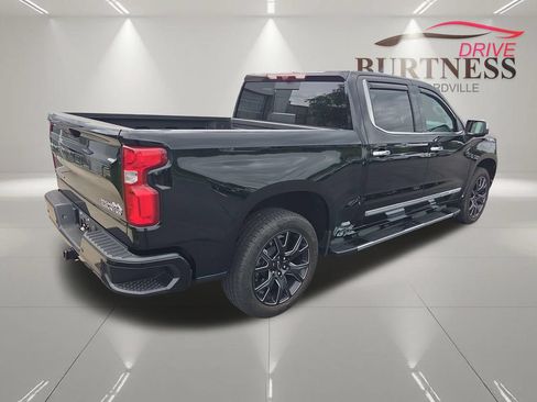Certified 2024 Chevrolet Silverado 1500 High Country w/ High Country Premium Package AWD/4WD image 8