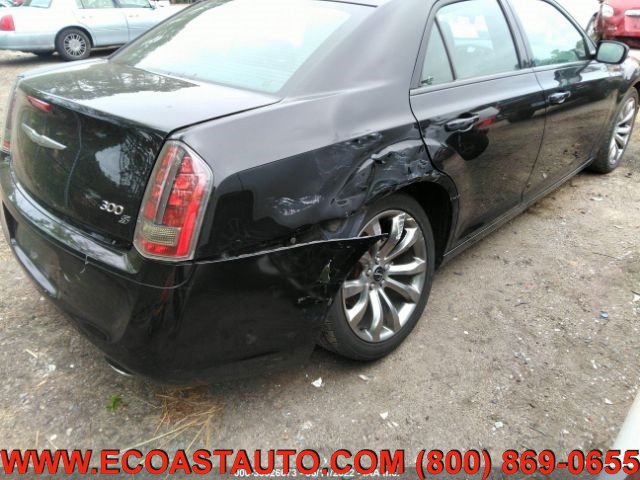 Used 2014 Chrysler 300 S RWD image 9