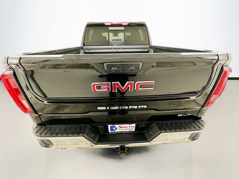 Used 2024 GMC Sierra 1500 SLT AWD/4WD image 6