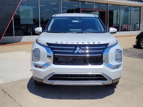 New 2026 Mitsubishi Outlander SE AWD/4WD image 12