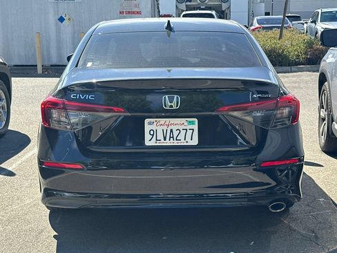 Used 2024 Honda Civic Sport image 6