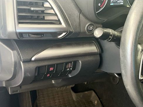Used 2023 Subaru Forester Premium AWD/4WD image 10