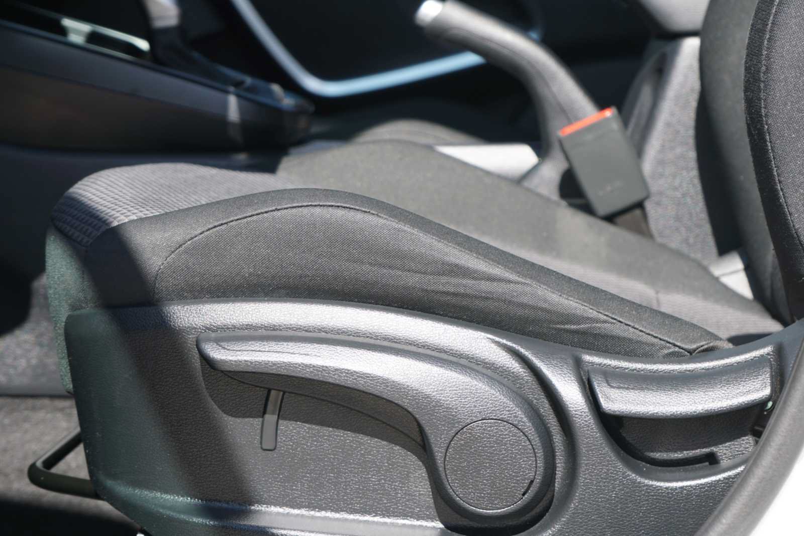 Used 2025 Kia Soul LX w/ LX Technology Package FWD image 17