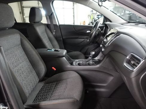 Used 2022 Chevrolet Equinox LT FWD image 26