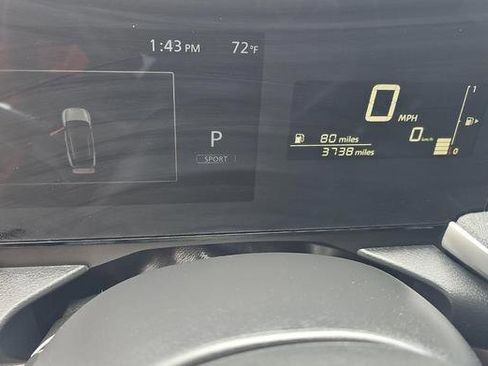 Used 2025 Nissan Kicks SV w/ SV Premium Package image 8