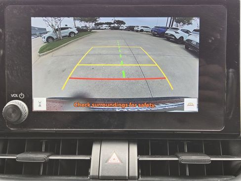 Used 2024 Toyota RAV4 XLE FWD image 7