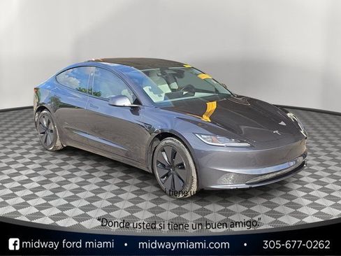 Used 2025 Tesla Model 3 Long Range RWD image 1