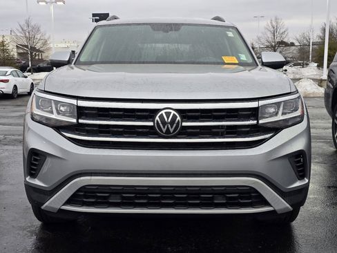 Used 2023 Volkswagen Atlas SE image 2