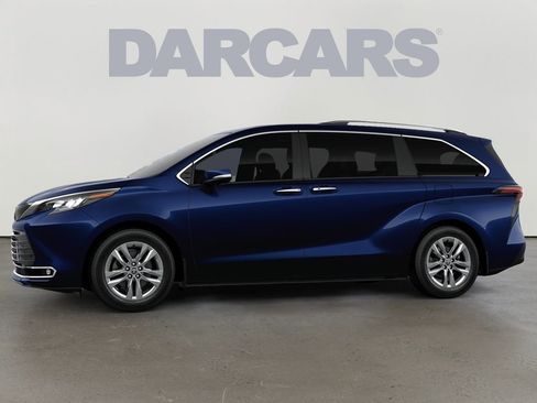 New 2026 Toyota Sienna Limited AWD/4WD image 4