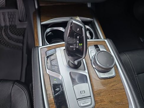 Used 2016 BMW 740i 740i image 22