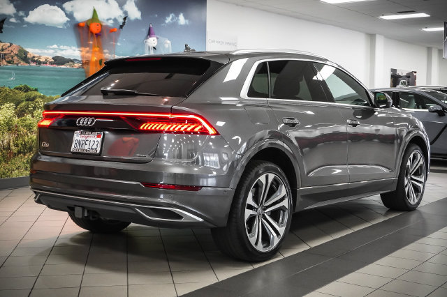 Used 2019 Audi Q8 Prestige AWD/4WD image 6