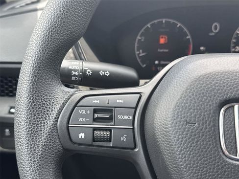 Used 2023 Honda CR-V LX image 18