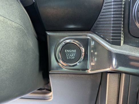 Used 2024 Ford F150 Platinum w/ Equipment Group 702A High AWD/4WD image 29
