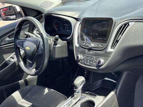 Used 2024 Chevrolet Malibu LT FWD image 27