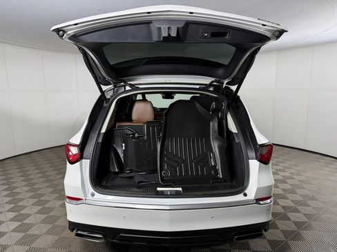 Used 2023 Acura MDX Advance image 18