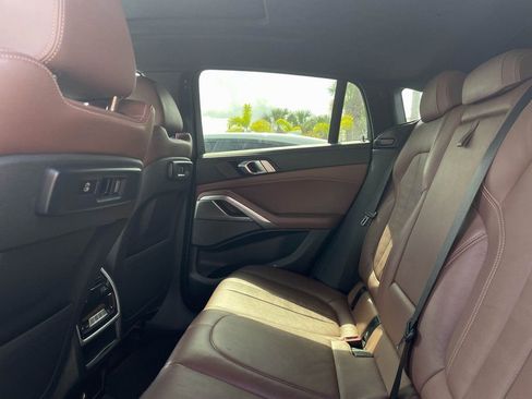 Used 2020 BMW X6 xDrive40i w/ M Sport Package image 4