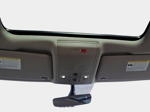 Used 2023 Volkswagen Atlas SE w/ Panoramic Sunroof Package image 19