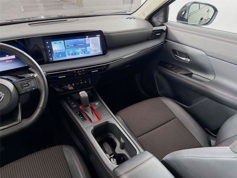 Used 2025 Nissan Kicks SR w/ Interior Electronics Package AWD/4WD image 26