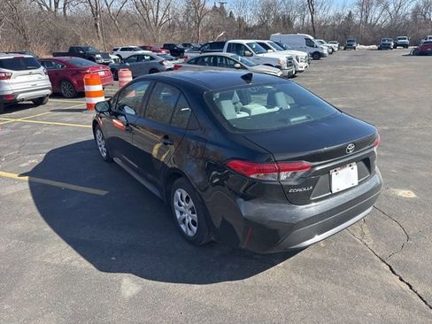Used 2021 Toyota Corolla LE image 7