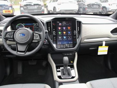 Certified 2025 Subaru Forester Premium AWD/4WD image 33