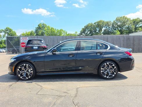 Used 2026 BMW 330i Sedan w/ Premium Package RWD image 2