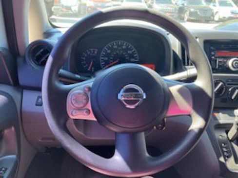 Used 2017 Nissan NV200 S FWD image 9