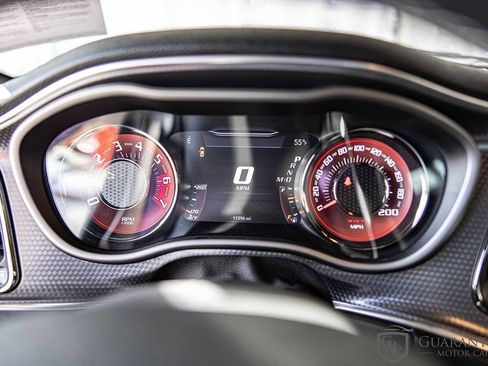 Used 2015 Dodge Challenger SRT Hellcat image 24