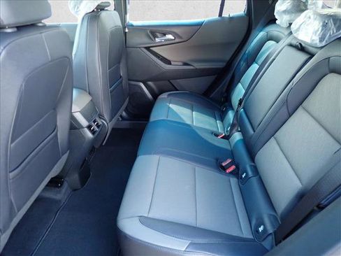 New 2026 Chevrolet Equinox LT w/ Convenience Package II AWD/4WD image 10