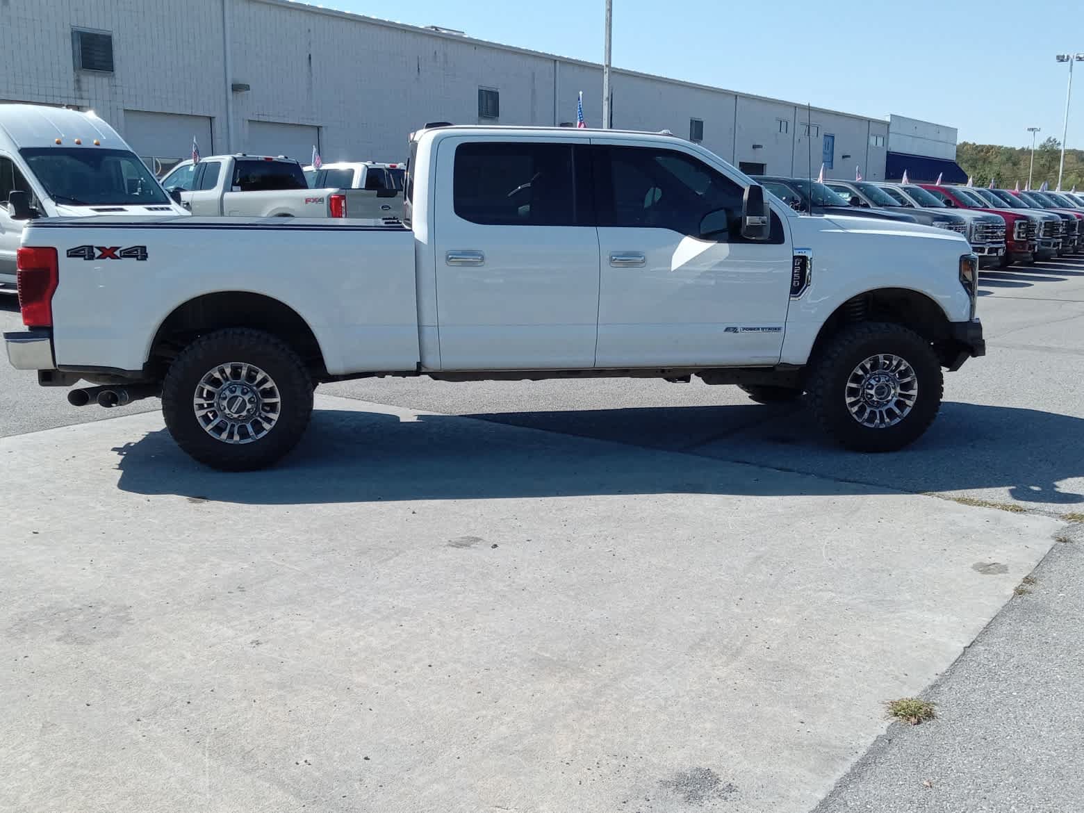 Used 2022 Ford F250 XLT w/ XLT Premium Package AWD/4WD image 8