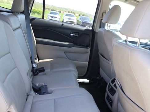 Used 2019 Honda Pilot EX-L image 16
