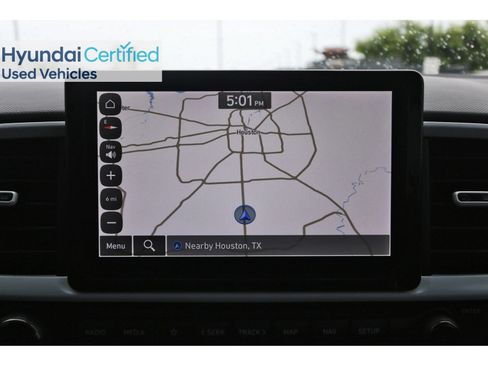 Certified 2024 Hyundai Venue Limited FWD image 27