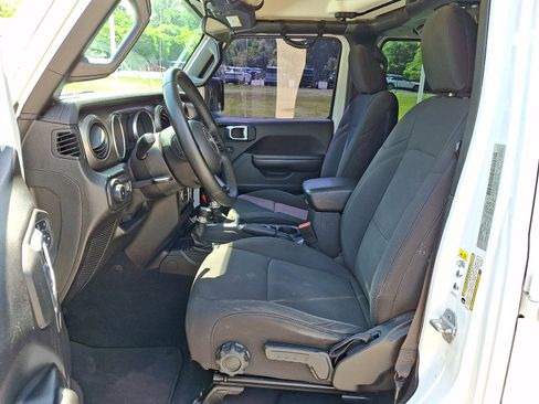 Used 2018 Jeep Wrangler Unlimited Sport S AWD/4WD image 11
