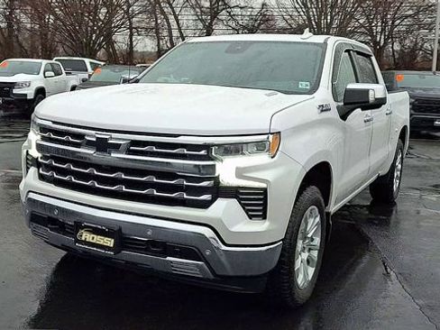 Used 2023 Chevrolet Silverado 1500 LTZ w/ LTZ Premium Package image 4