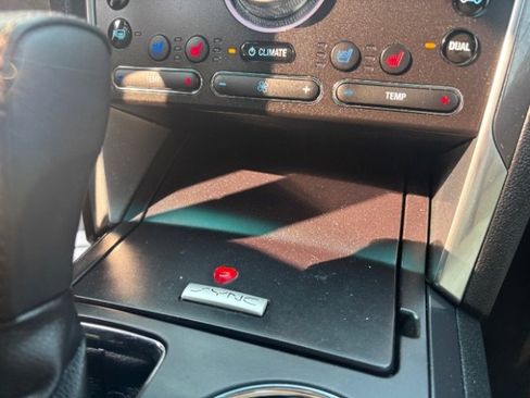 Used 2016 Ford Explorer Limited w/ Equipment Group 301A image 27