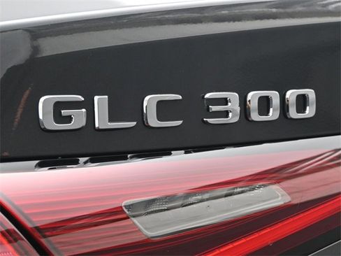 New 2026 Mercedes-Benz GLC 300 4MATIC image 14