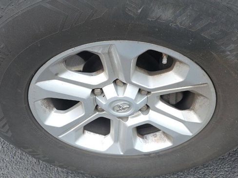 Used 2017 Toyota 4Runner SR5 image 15