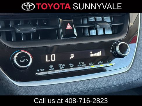 Used 2021 Toyota Corolla LE FWD image 23