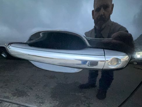 Used 2014 Hyundai Equus Signature image 12