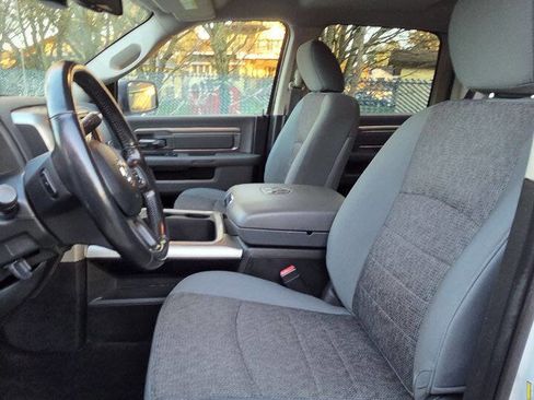 Used 2018 RAM 2500 Big Horn w/ Harvest Edition image 13