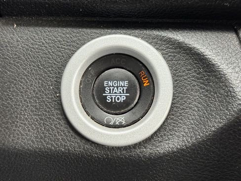 Used 2018 RAM 3500 Laramie Longhorn image 24