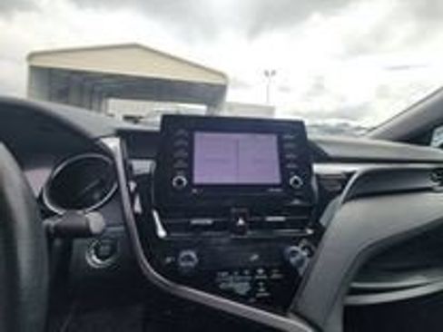 Used 2024 Toyota Camry LE w/ Convenience Package FWD image 9