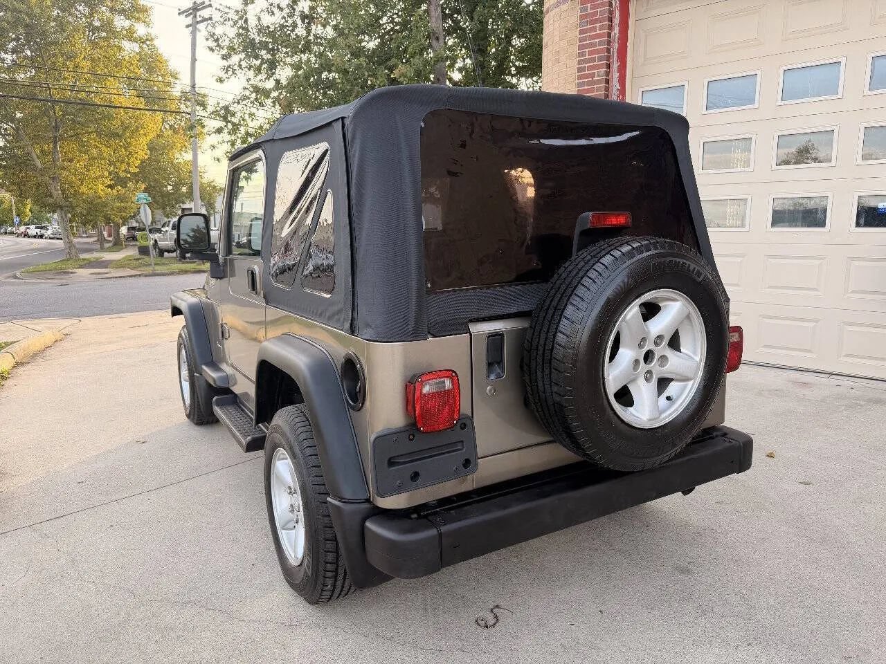 Used 2004 Jeep Wrangler X w/ Wheel Plus Group AWD/4WD image 8