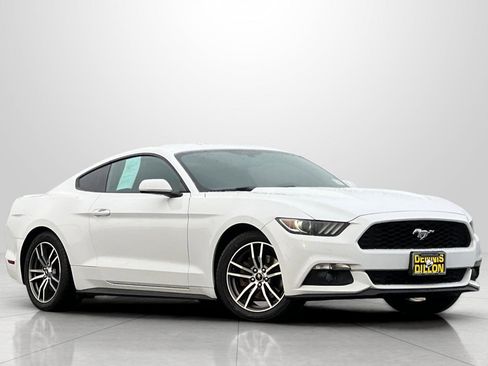 Used 2016 Ford Mustang Coupe image 1