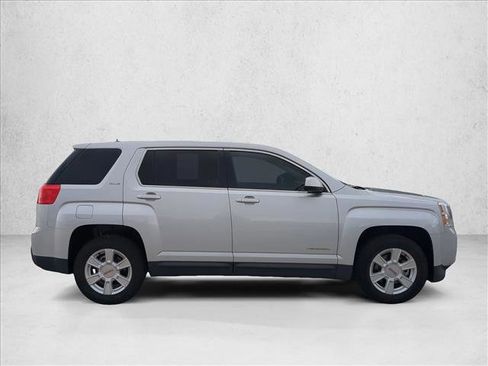 Used 2011 GMC Terrain SLE image 4
