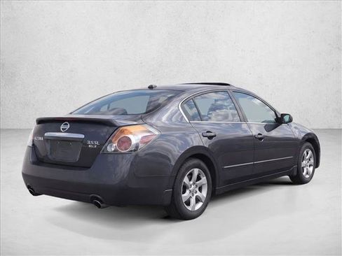 Used 2008 Nissan Altima 3.5 SL w/ Technology Pkg FWD image 7