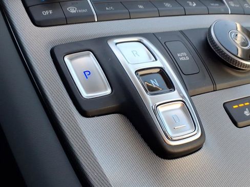 Used 2022 Hyundai Palisade SEL w/ Premium Package image 16