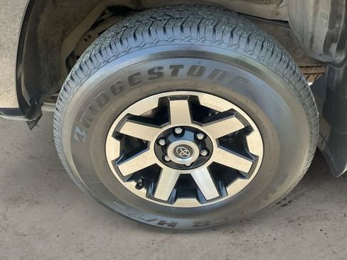 Used 2019 Toyota 4Runner TRD Off-Road Premium AWD/4WD image 14