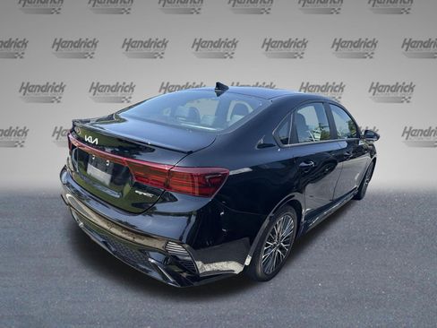Used 2024 Kia Forte GT-Line w/ GT-Line Premium Package FWD image 9